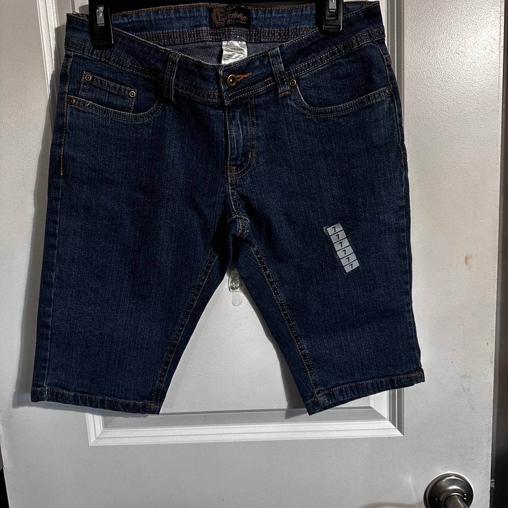 Larab​elle Dark Wash Denim Bermuda Shorts – Size 7– New Without Tags